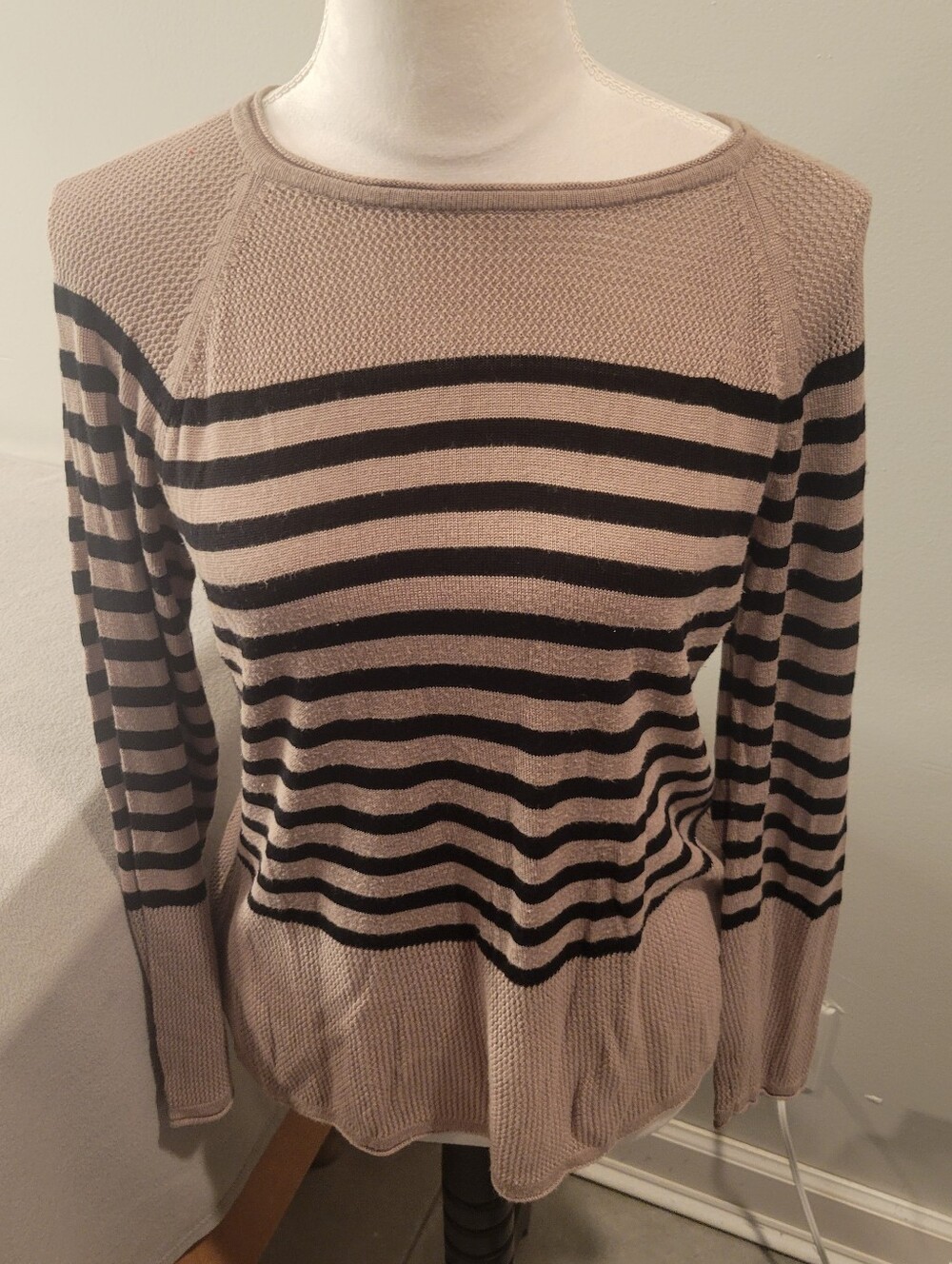 525 America Knit Brown Stripes Sweater Size Medium
